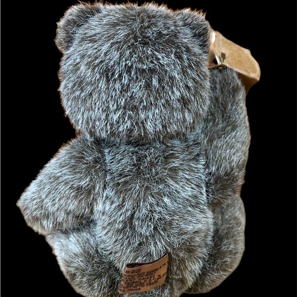 Raikes bear with carved wooden face - Picture 2 of 9